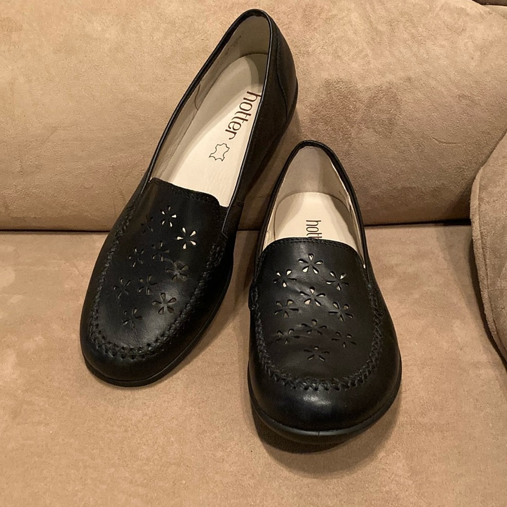 Hotter Womens leather shoes: style : Jazz, Color: Black US size 9,new never worn